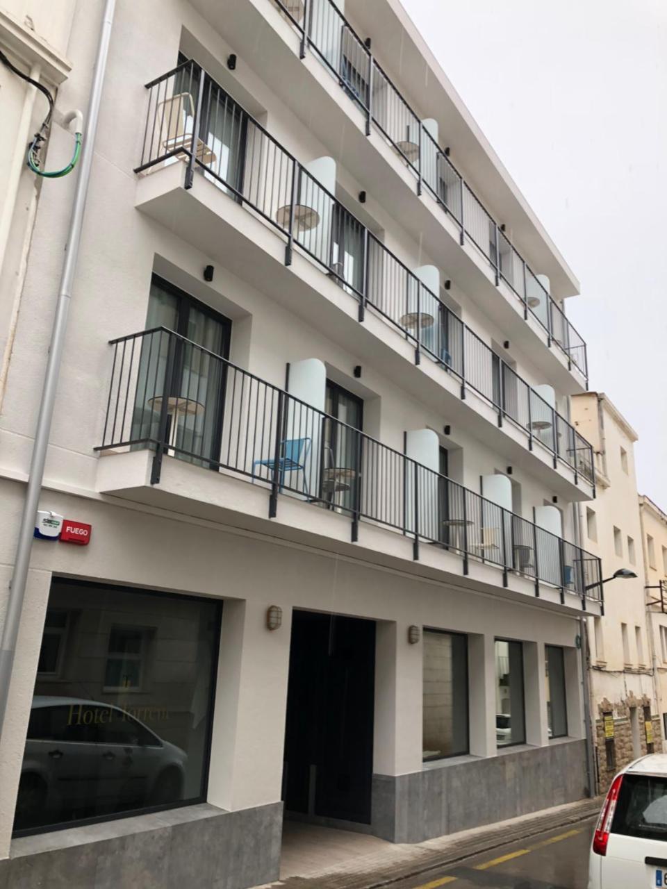 Hotel Torrent L'Escala Exterior photo