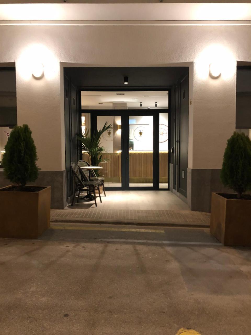 Hotel Torrent L'Escala Exterior photo
